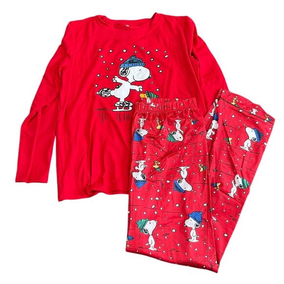 Snoopy Christmas Long Sleeve and Pants Pajama Set in Red, Size M - Picture 1 of 3